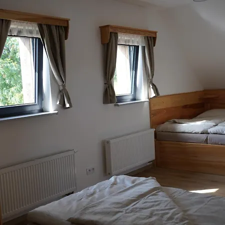 Rodinny Apartman Cista Cerny Dul Exterior photo