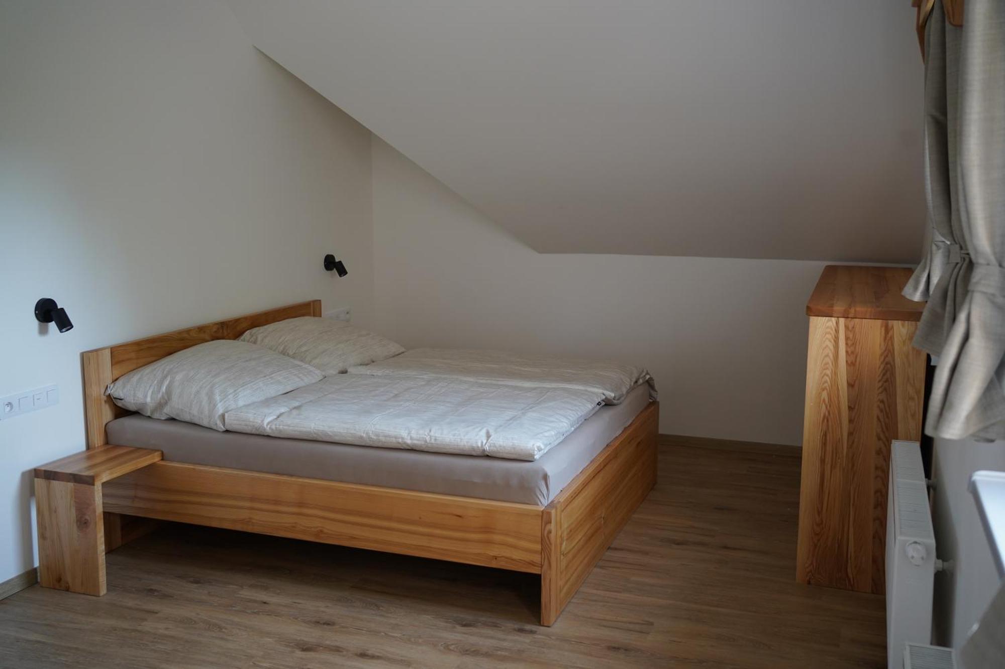 Rodinny Cista Apartment
